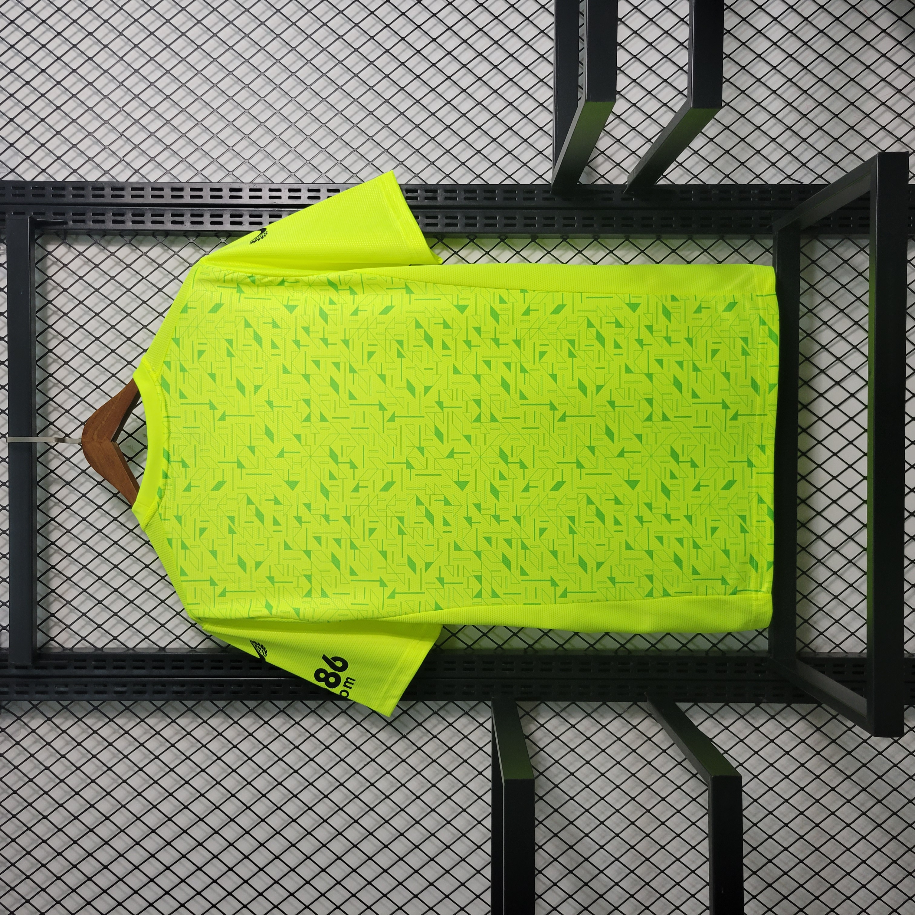 23/24 Wolves Goalkeeper Away Jersey
